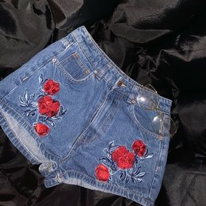 Forever 21 High Waisted Rose Embroidery Shorts